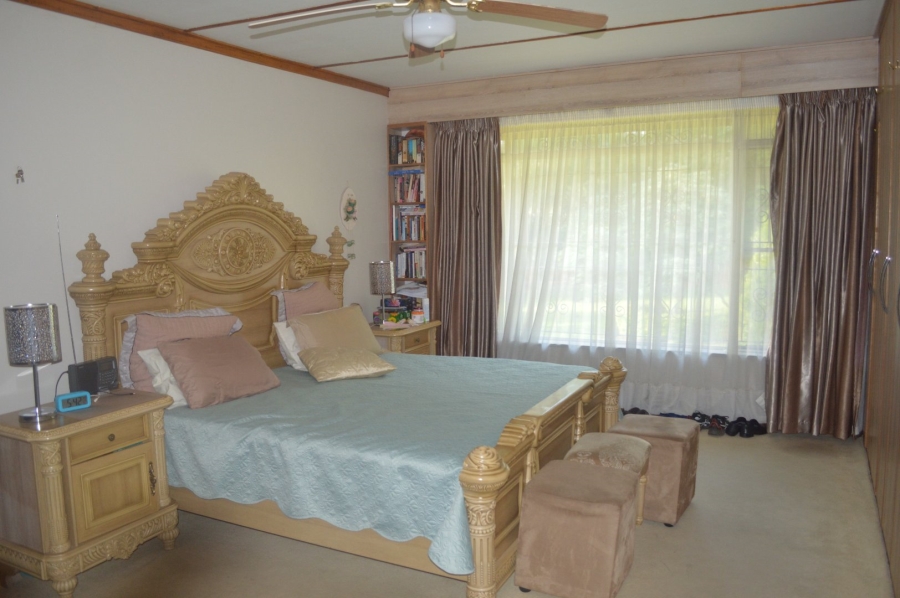 5 Bedroom Property for Sale in Wilkoppies North West